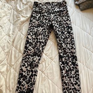 Balance Collection Cheetah Print 7/8 leggings